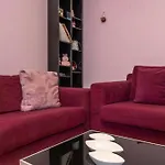 Center With Balcony View, 2br, Sleeps 5 Apartmán *