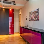 Apartmán Center With Balcony View, 2br, Sleeps 5 *