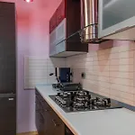 Center With Balcony View, 2br, Sleeps 5 شقة *