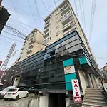 Center With Balcony View, 2br, Sleeps 5 Shkodra
