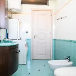 Apartment Center With Balcony View, 2br, Sleeps 5 *