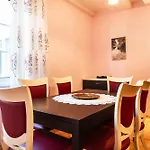 Apartment Center With Balcony View, 2br, Sleeps 5 *