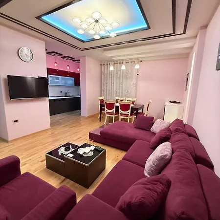 1 Min To Center With Panoramic View Appartement Shkodër