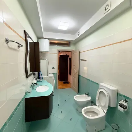 1 Min To Center With Panoramic View Appartement Shkodër