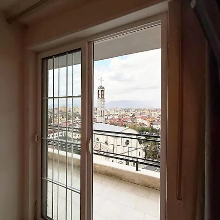 1 Min To Center With Panoramic View Appartement Shkodër