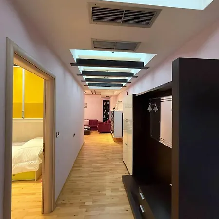 1 Min To Center With Panoramic View Shkodër