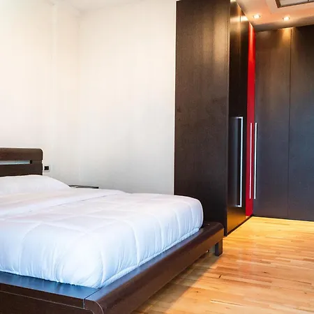 Apartmán Center With Balcony View, 2br, Sleeps 5 *