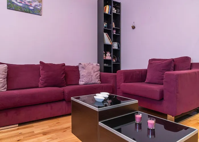 1 Min To Center, Spacious Family With Amazing View * Shkodra