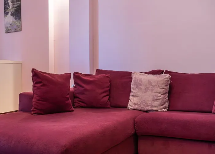 1 Min To Center, Spacious Family With Amazing View Shkodra