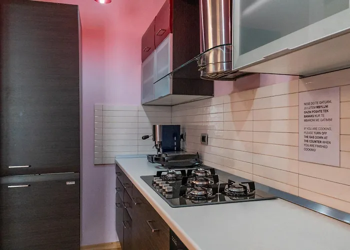 1 Min To Center, Spacious Family With Amazing View Apartment *