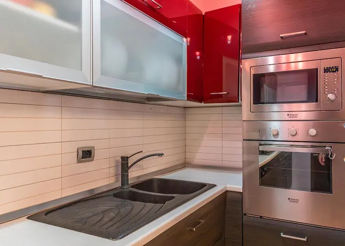 1 Min To Center, Spacious Family With Amazing View Apartment Shkodra